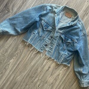 Vintage Cropped Levi’s Denim Jacket